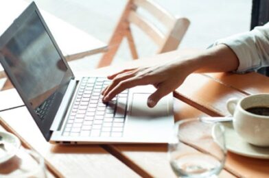 Cómo encontrar primer empleo remoto en Latinoamérica: plataformas y consejos